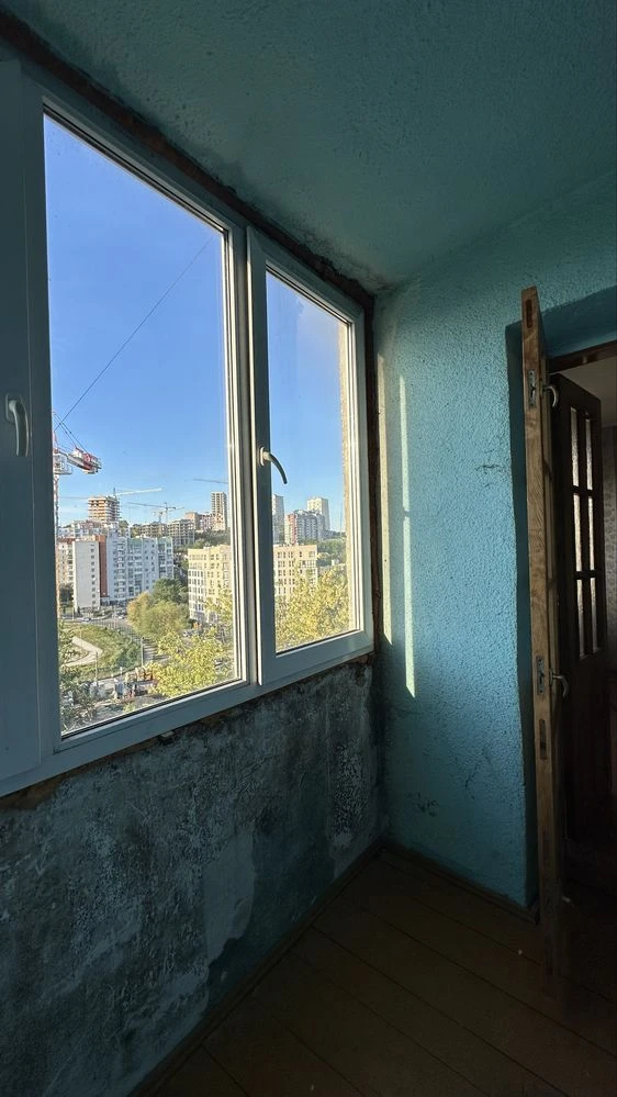 БЕЗ КОМІСІЇ Продаж 3-кімнатної квартири по вул. Миколайчука