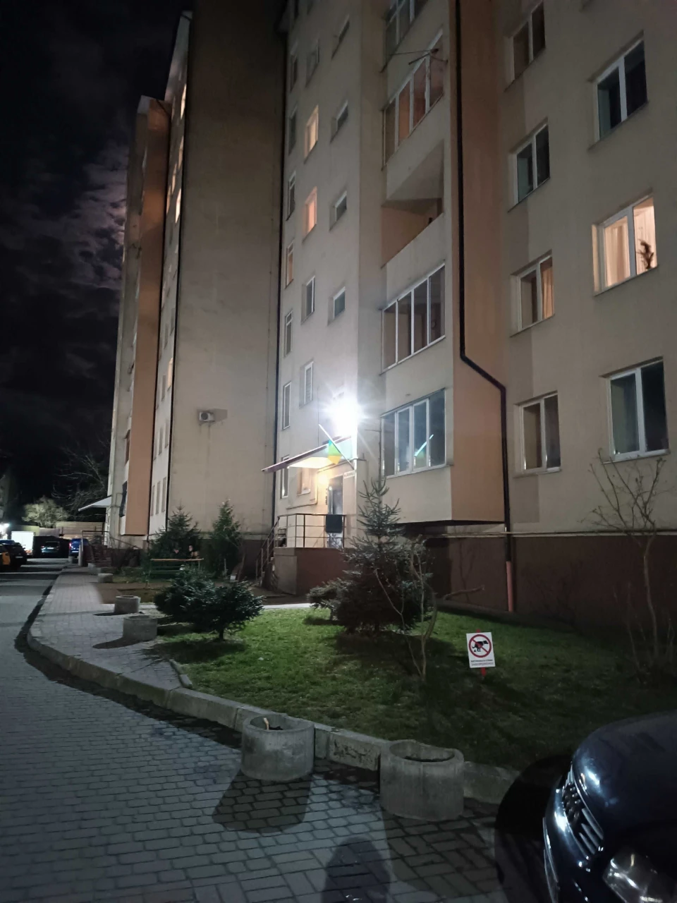 Продаж 2-х кімнатної квартири вул. Залізнична 7,  ЖК "На Зал