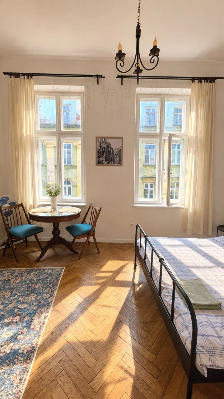 Продаж 1-кім квартири 27 м² вул. Театральна центр Львова