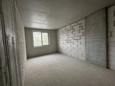 Sale of a 3-room apartment in a new building on Roksolany Zh street