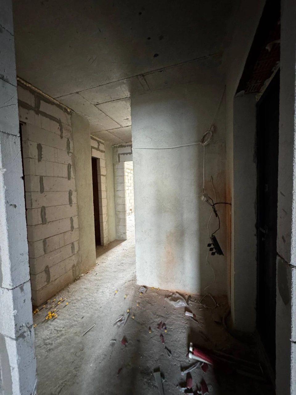 Sale of a 3-room apartment in a new building on Roksolany Zh street