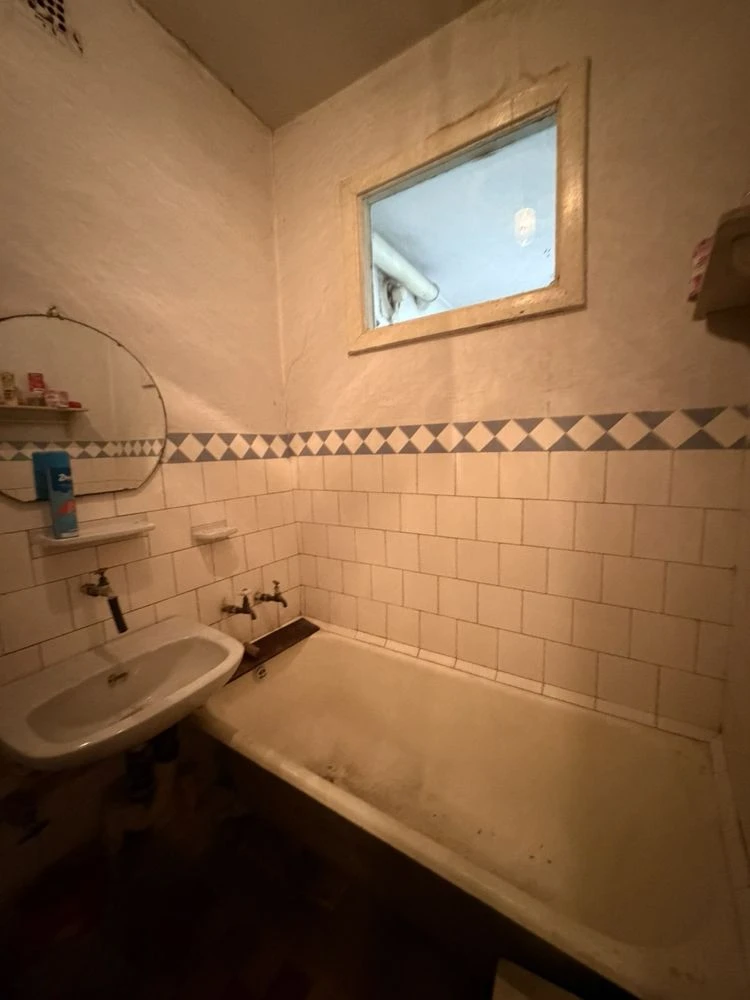 For sale: 2-room apartment on Horodotska Street
