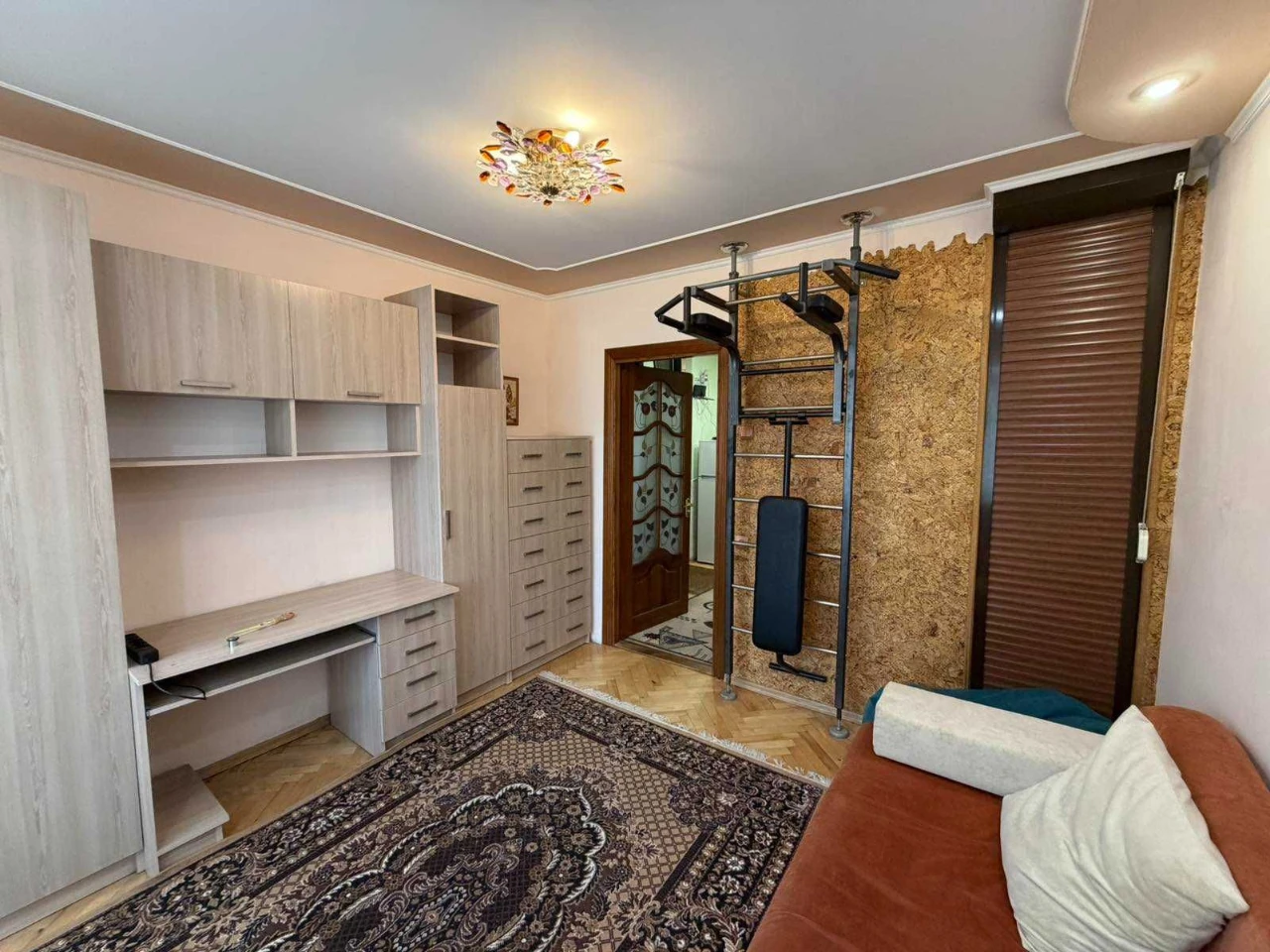3-room apartment for sale on Trylovskoho St. (Sykhiv). 72 sq.m.