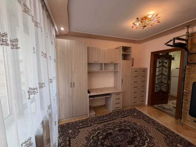 3-room apartment for sale on Trylovskoho St. (Sykhiv). 72 sq.m.