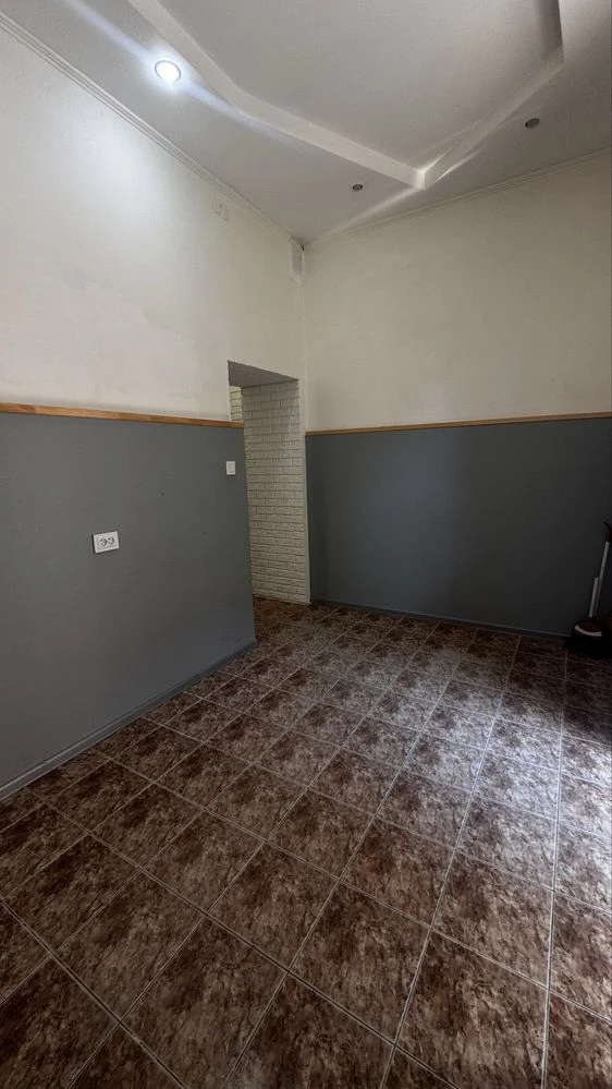 2-room apartment for sale in an Austrian building, Vahylevycha St.