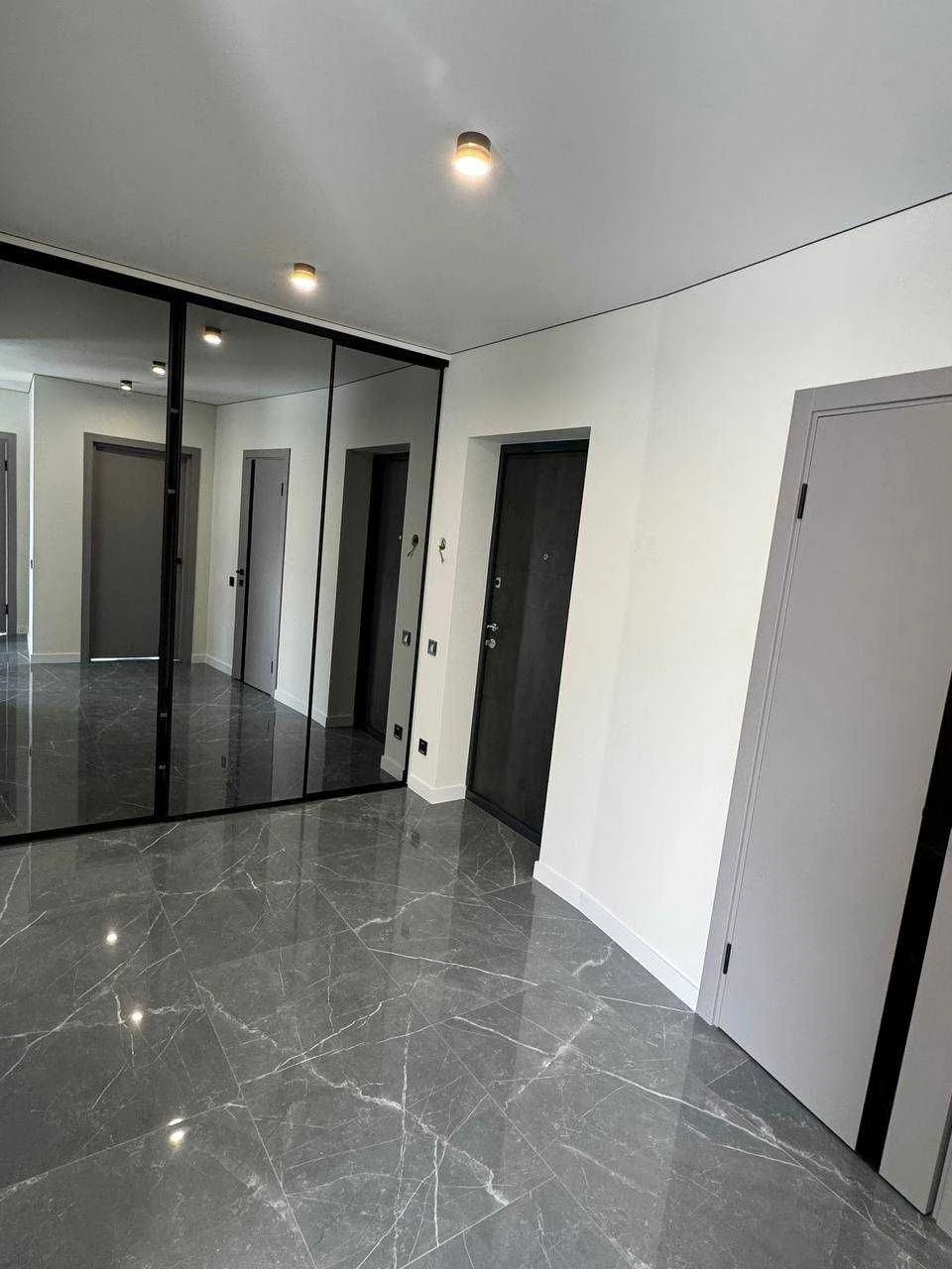 Продаж 2-кімнатної квартири в ЖК Greenville Park Lviv.