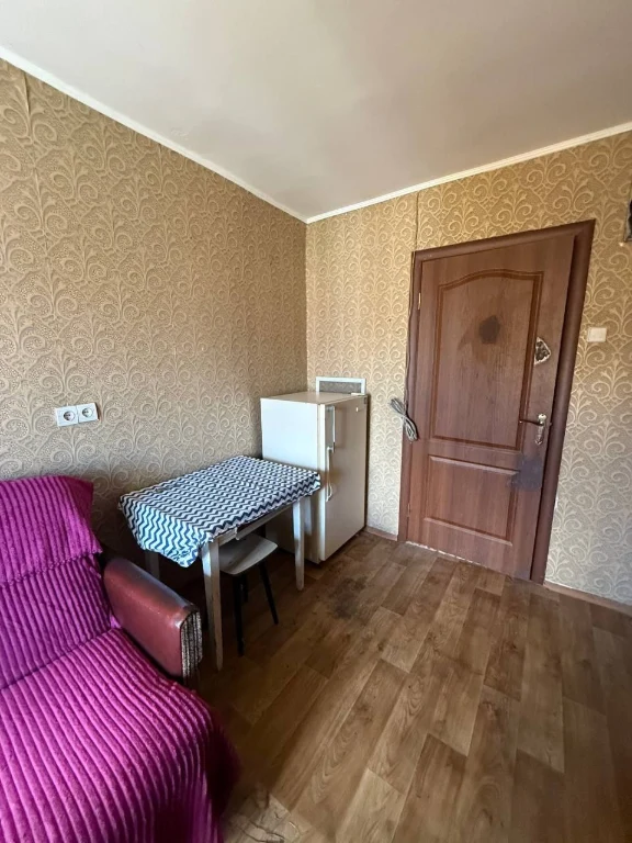 Продаж кімнатна в чудовому гуртожитку. Червоний Міст Шевченк