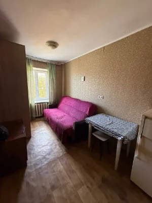 Продаж кімнатна в чудовому гуртожитку. Червоний Міст Шевченк