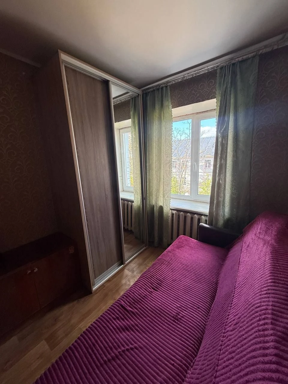 Продаж кімнатна в чудовому гуртожитку. Червоний Міст Шевченк