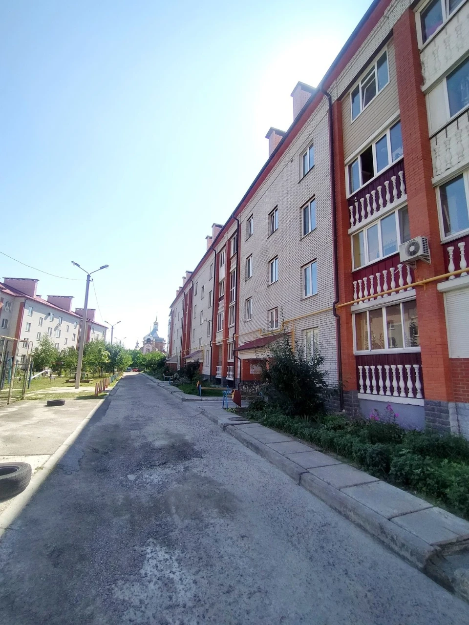 Продаж квартири в гарному будинку