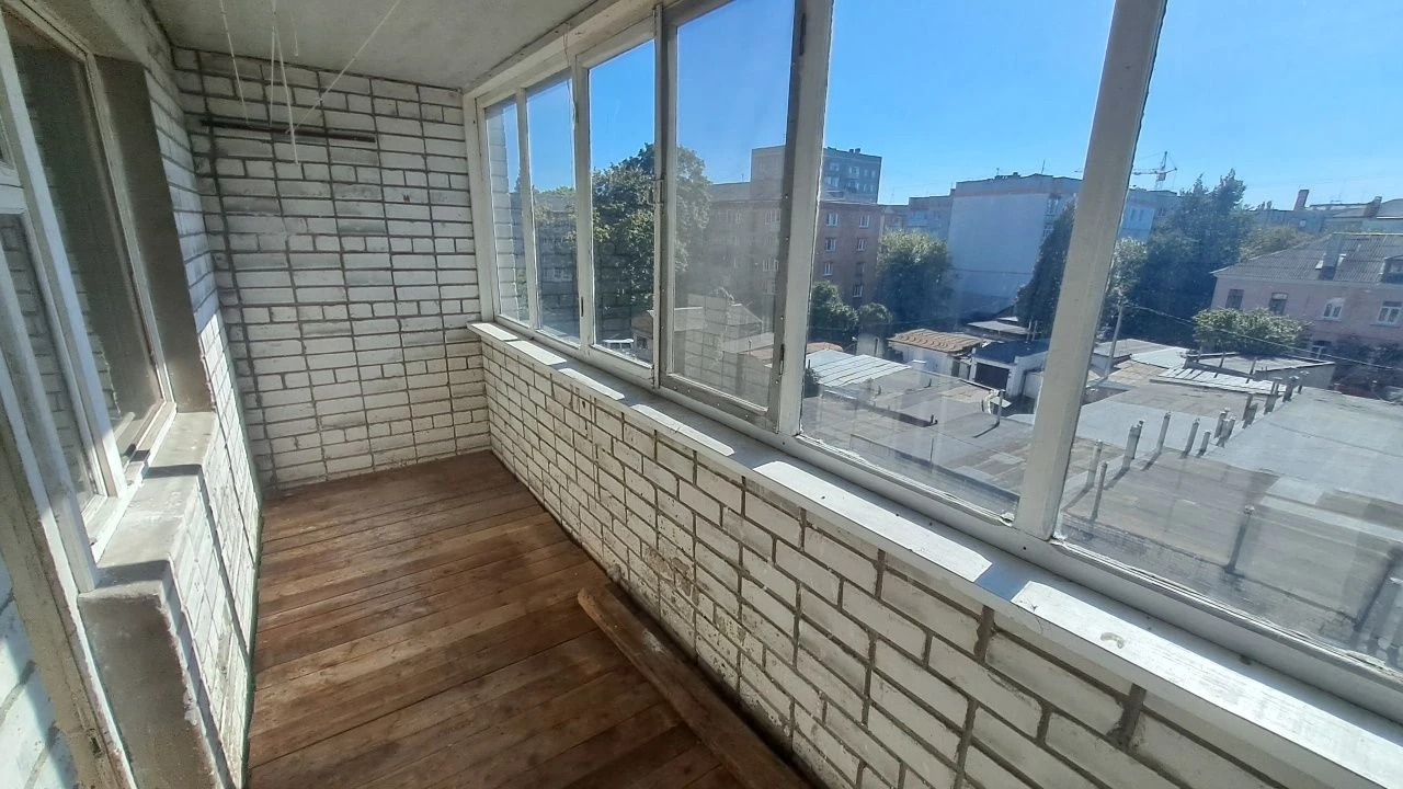 продаж 3 кімн кв 93м2 Центр