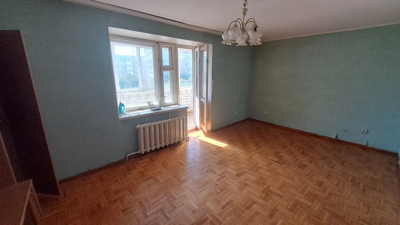 продаж 3 кімн кв 93м2 Центр