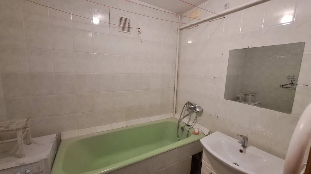 продаж 3 кімн кв 93м2 Центр