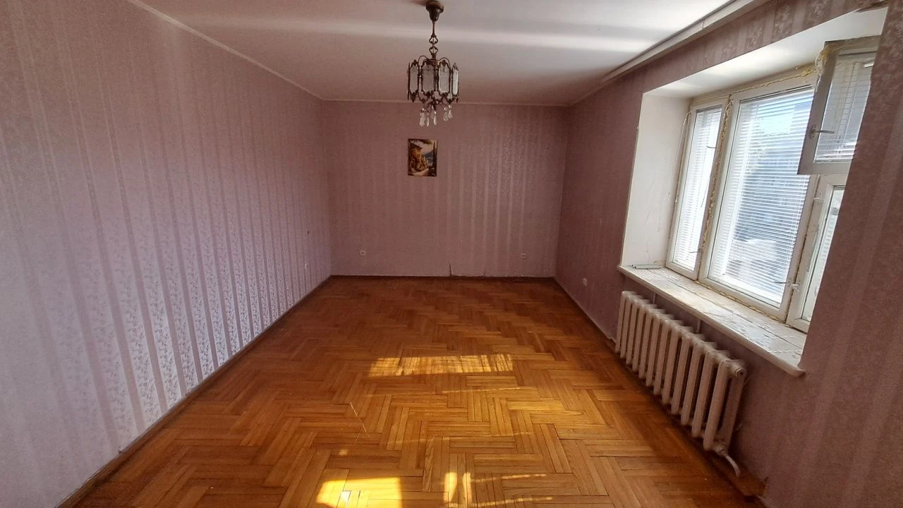 продаж 3 кімн кв 93м2 Центр