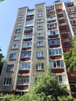 ПРОДАЮ 1-кім.Кв.39м2 "Ул.План."Кух.9м2. Вел.Кімната, Балкон