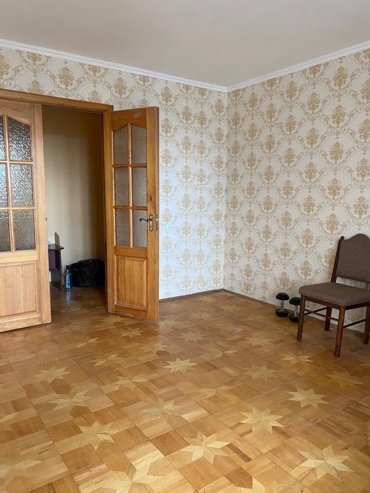Продам 3х кім. квартиру  79м2  вул. Освіти ( Політех)