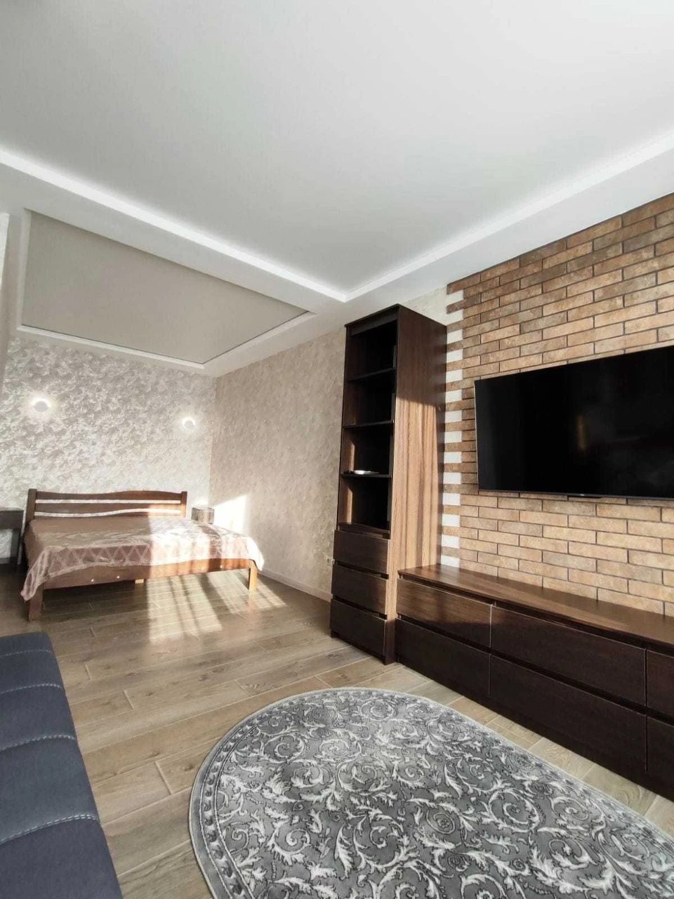 1-кімнатна  студія 43 м2, Ремонт, Меблі. Пр. Миру 277/SZ
