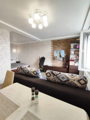 1-кімнатна  студія 43 м2, Ремонт, Меблі. Пр. Миру 277/SZ