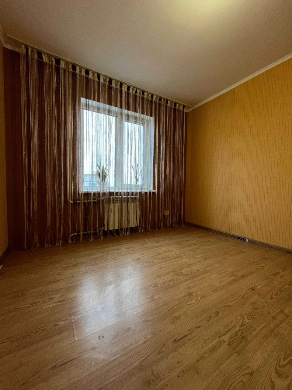 Продається 2-кімнатна квартира площею 48,2 м², Голлівуд. LD