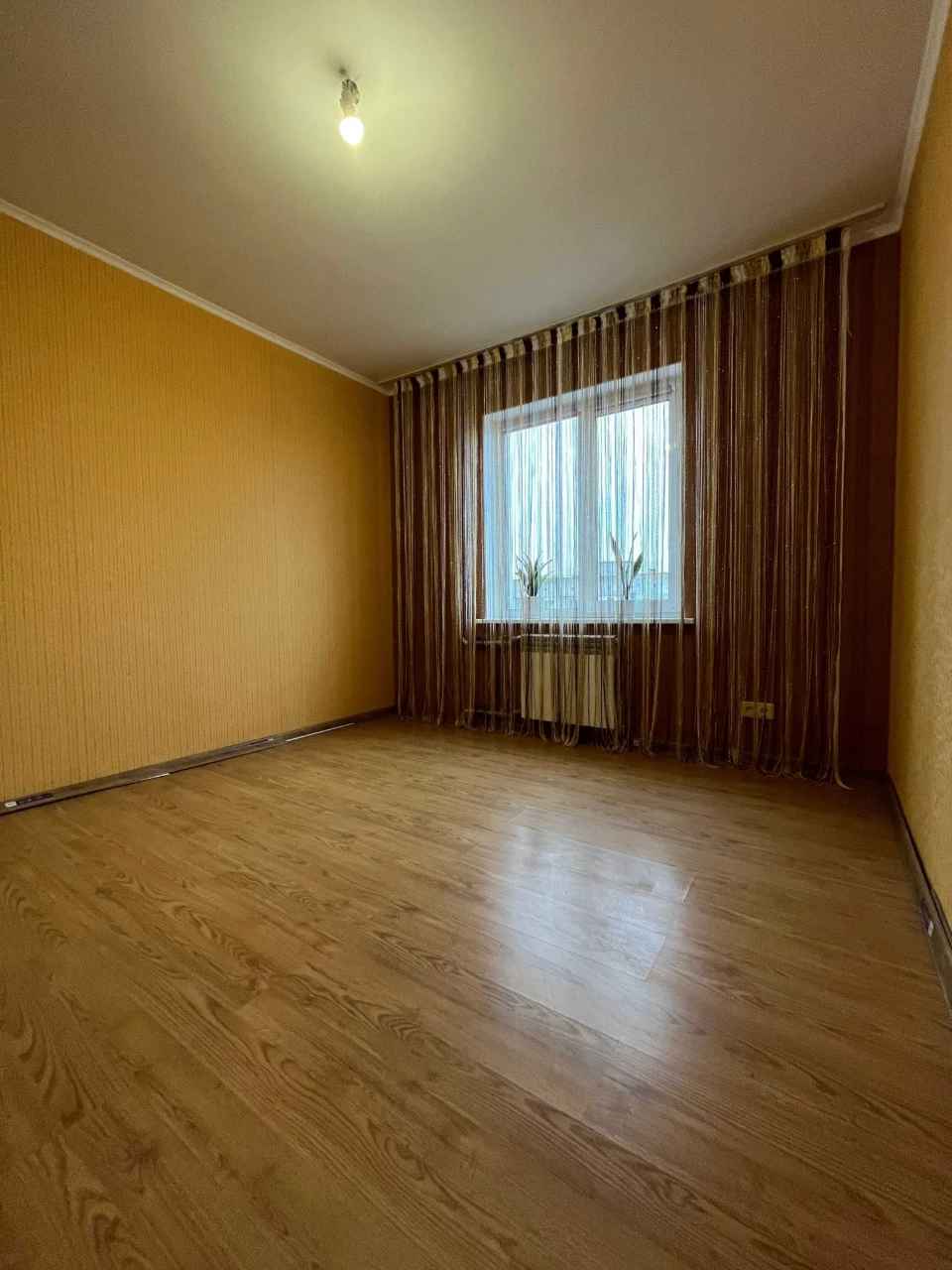 Продається 2-кімнатна квартира площею 48,2 м², Голлівуд. LD