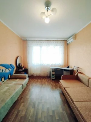 Продам 3 комн. квартиру, 5 минут метро "Победа"