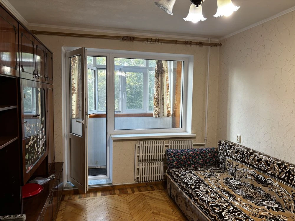 Продам 2 к. кв. этаж 2/5 на 603 м/р ул. В. Зубенко 46