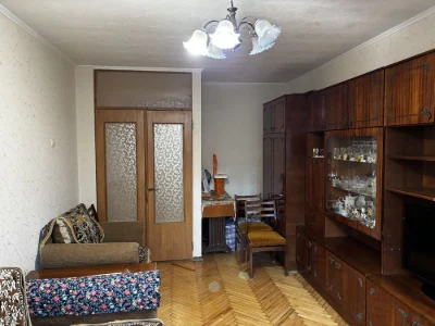 Продам 2 к. кв. этаж 2/5 на 603 м/р ул. В. Зубенко 46