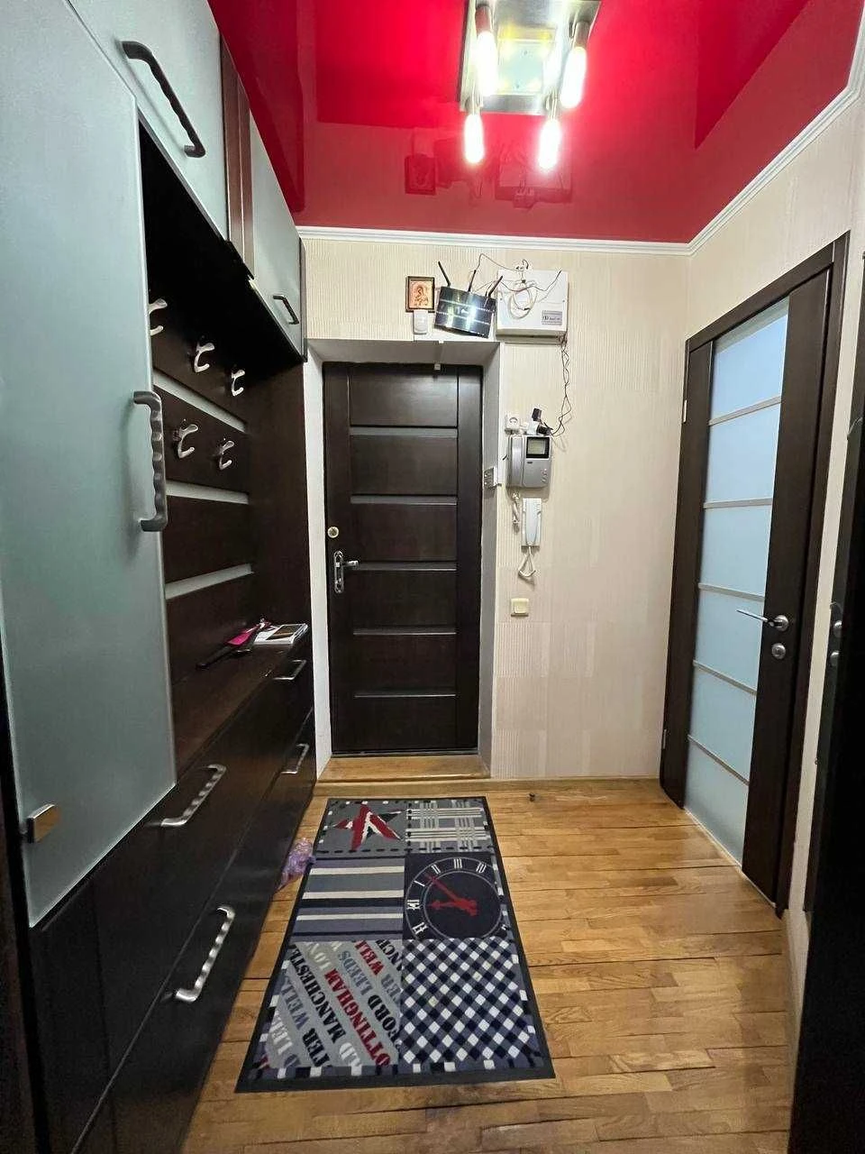 Продам 3-х к. кв. Метро Холодная Гора! Заходи и живи! ГАЗ! Т