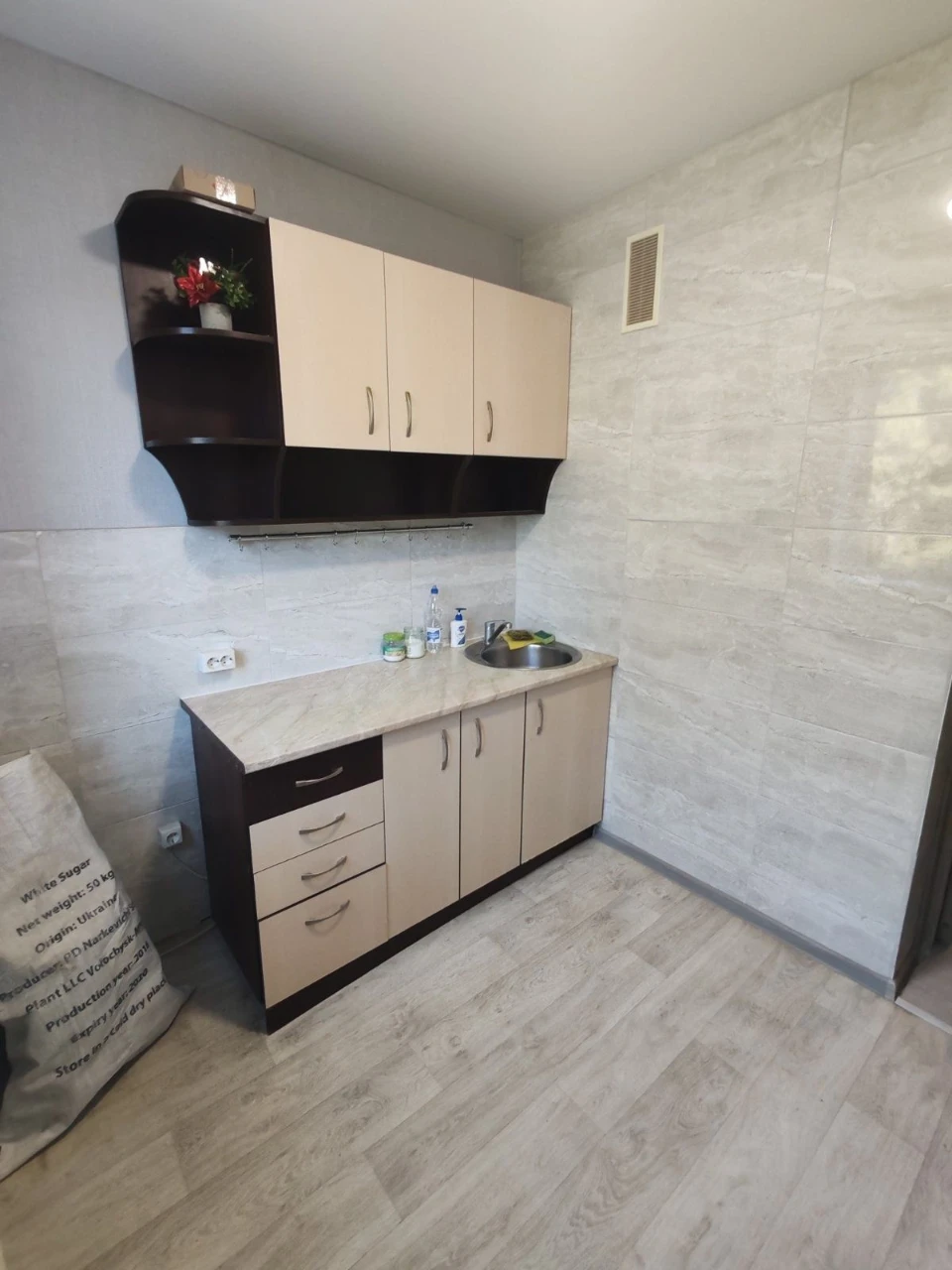 Продам 1 к.кв. с ремонтом 4/5 ул.Франтишека Крала 43, р-н ХТ