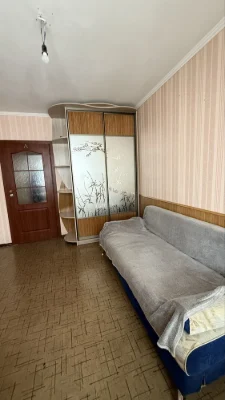 Продам 2к квартиру! Ул.Роганская 180!