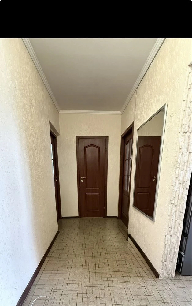 Продам 2к квартиру! Ул.Роганская 180!