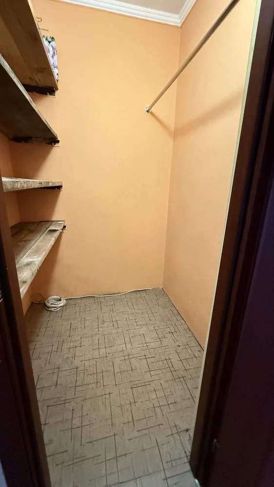 Продам 2к квартиру! Ул.Роганская 180!
