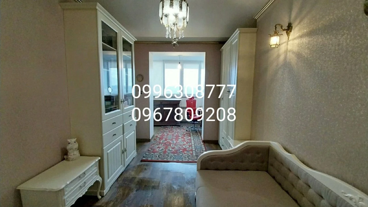 Продам  3 комнатную квартиру  в  новострое ЖК  Искринский! М