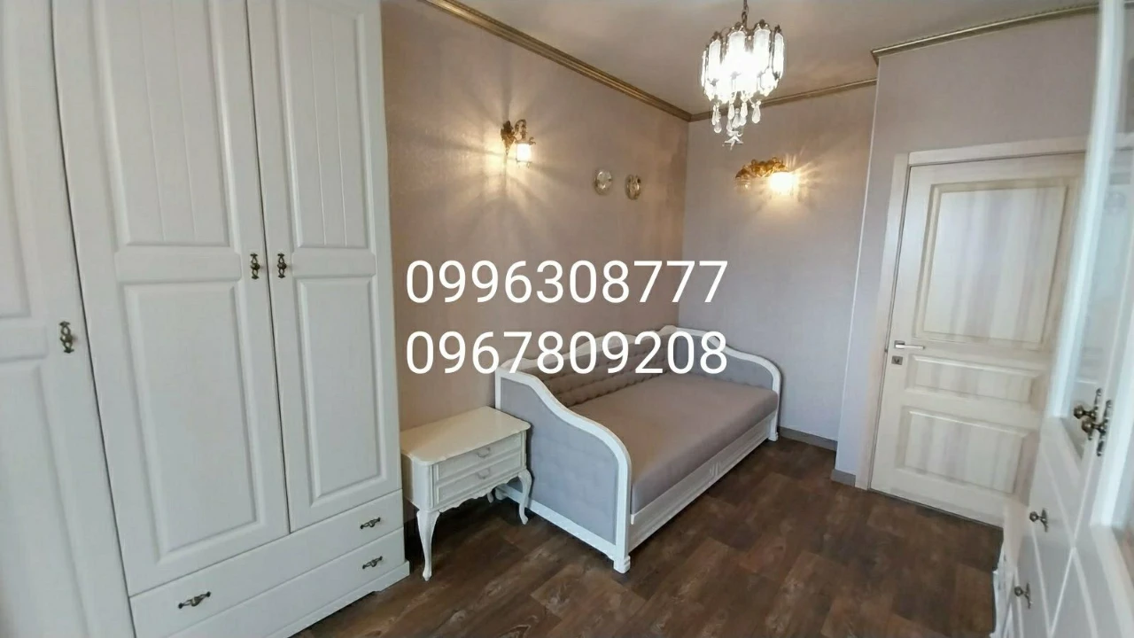 Продам  3 комнатную квартиру  в  новострое ЖК  Искринский! М