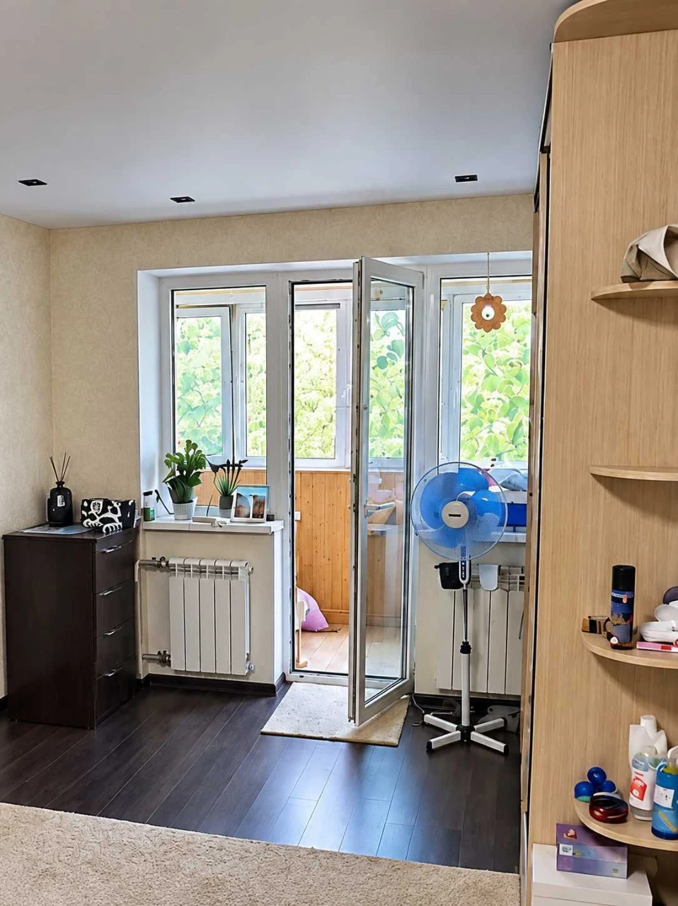 Продам 2к квартиру р-н  ХТЗ. Метро. Рынок   **хорошая цена