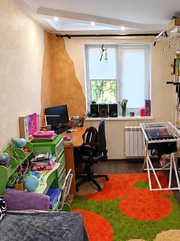 Продам 2к квартиру р-н  ХТЗ. Метро. Рынок   **хорошая цена