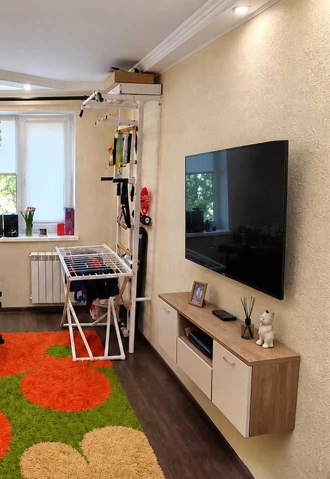 Продам 2к квартиру р-н  ХТЗ. Метро. Рынок   **хорошая цена