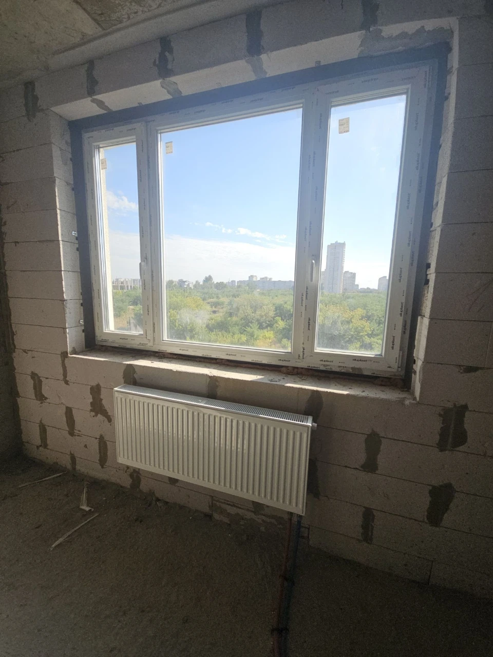 Продам новострой ЖК Пролісок