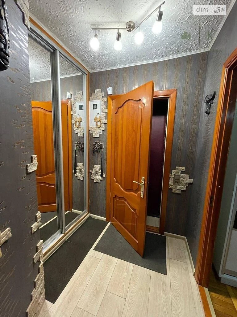 Познанская, ТРК Украина, продажа 1к квартиры