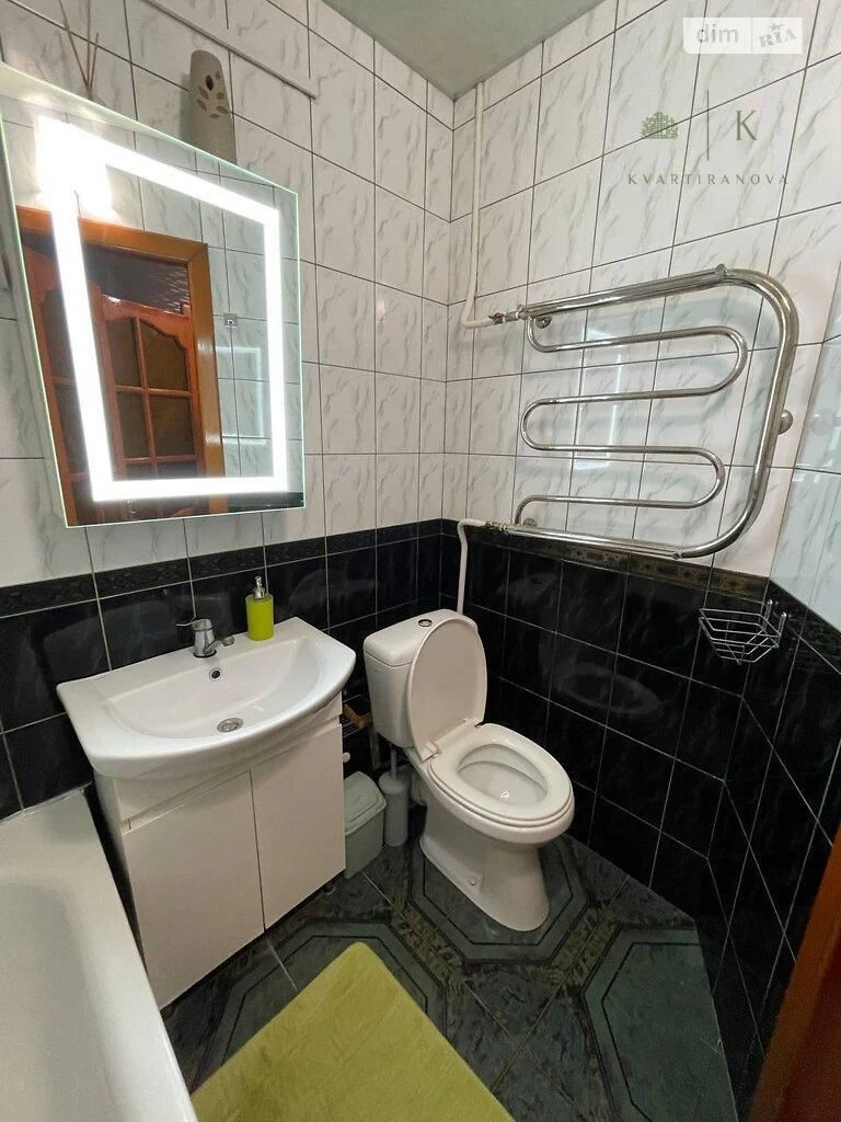 Познанская, ТРК Украина, продажа 1к квартиры