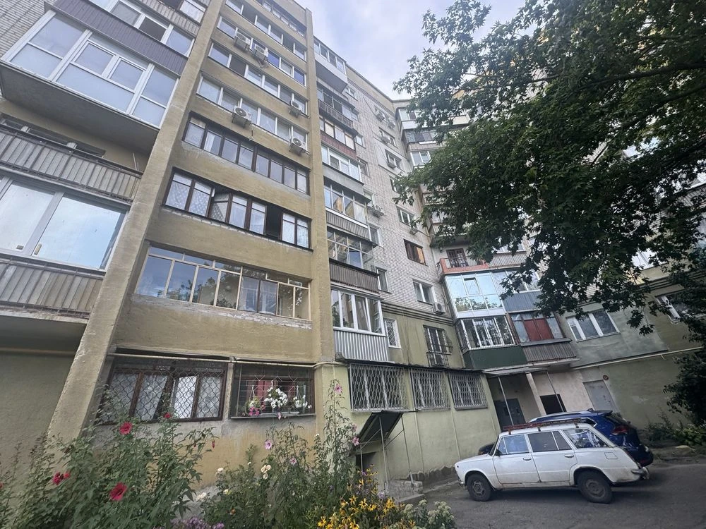 Продам 1 комн.кв. Конный рынок  ремонт ул.Шота Руставели