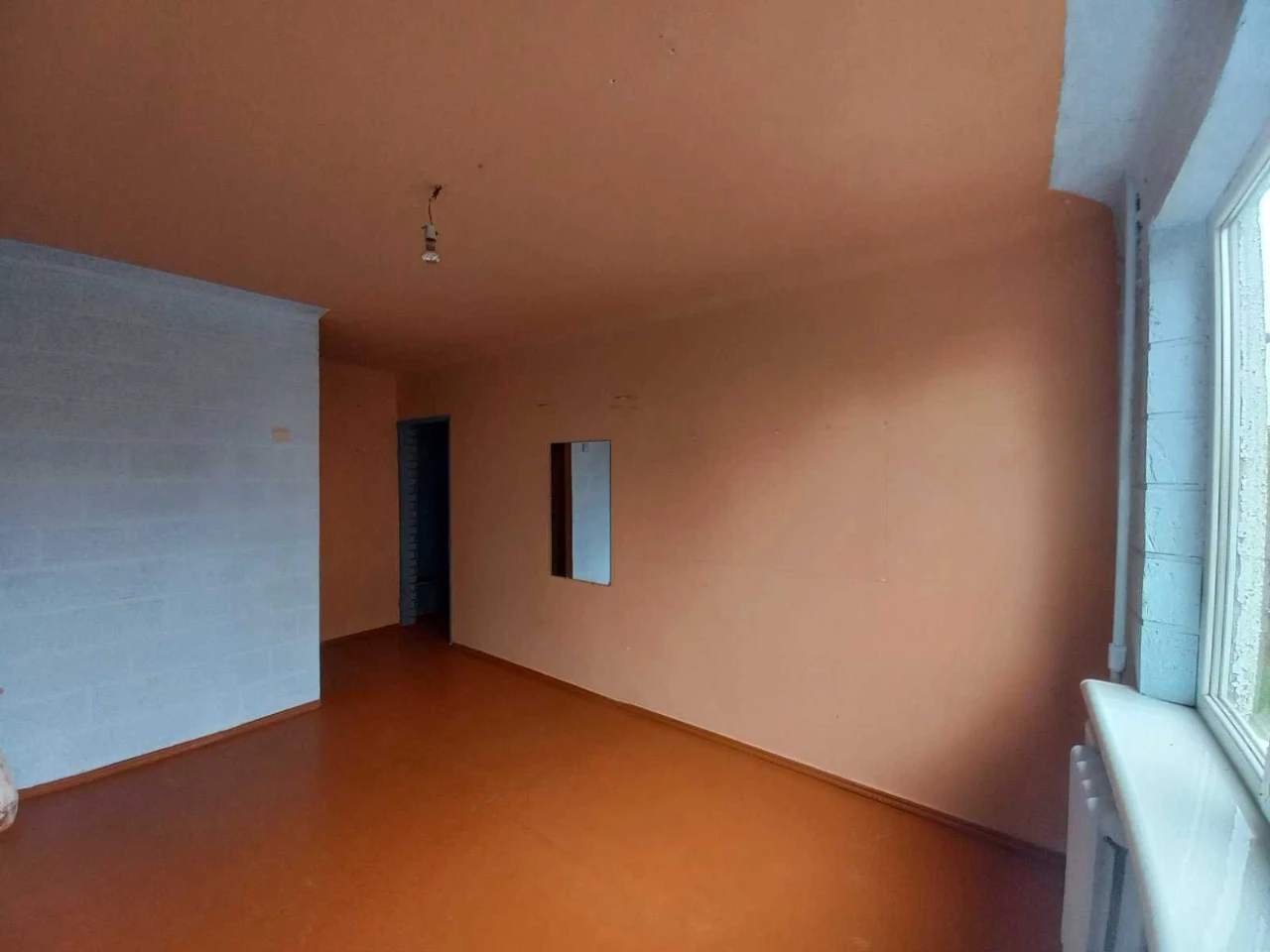 For sale 2-room apartment on Pavlovo Pole, metro 23 Avgusta,