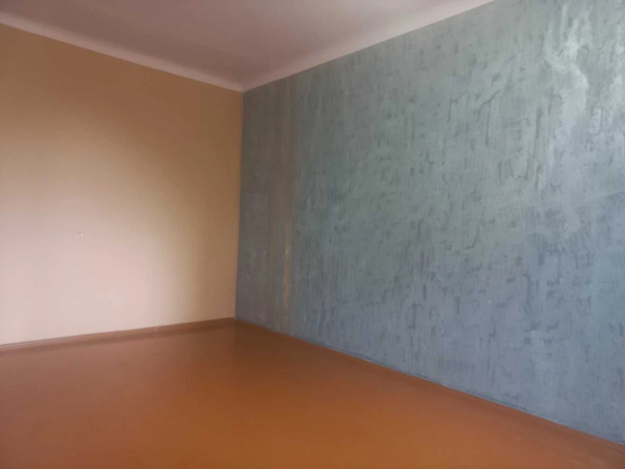 For sale 2-room apartment on Pavlovo Pole, metro 23 Avgusta,