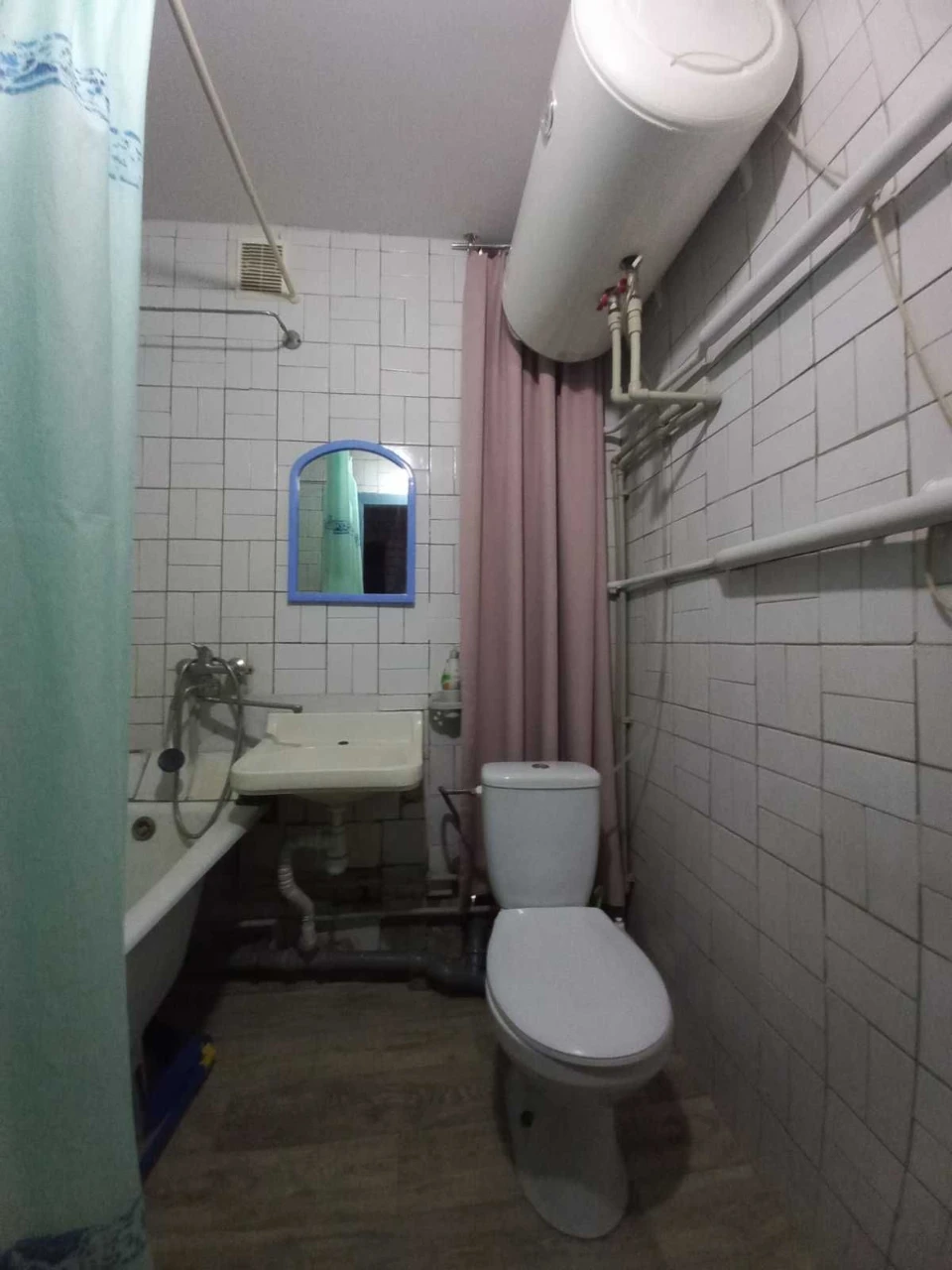 For sale 2-room apartment on Pavlovo Pole, metro 23 Avgusta,