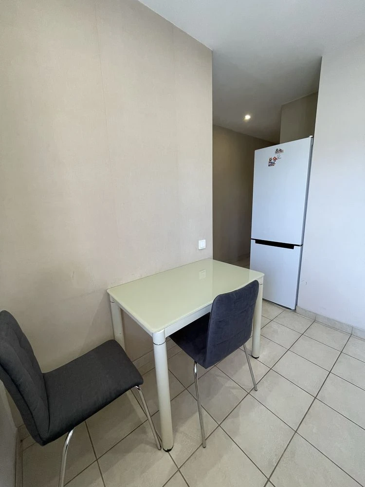 2-room apartment for sale, Nauky Avenue, 39 st. m. 23 Aug.