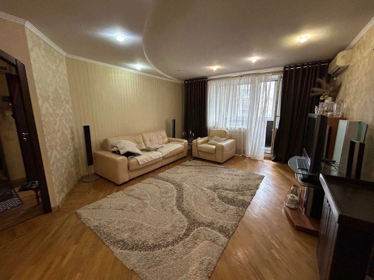 RARE pr-nie! 3-room apt. Kholodnogorskaya st. . M. Kholodnaya Gora