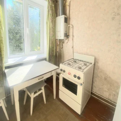 Gora 10 minutes, 1-room apartment for sale, Stantsionna Street