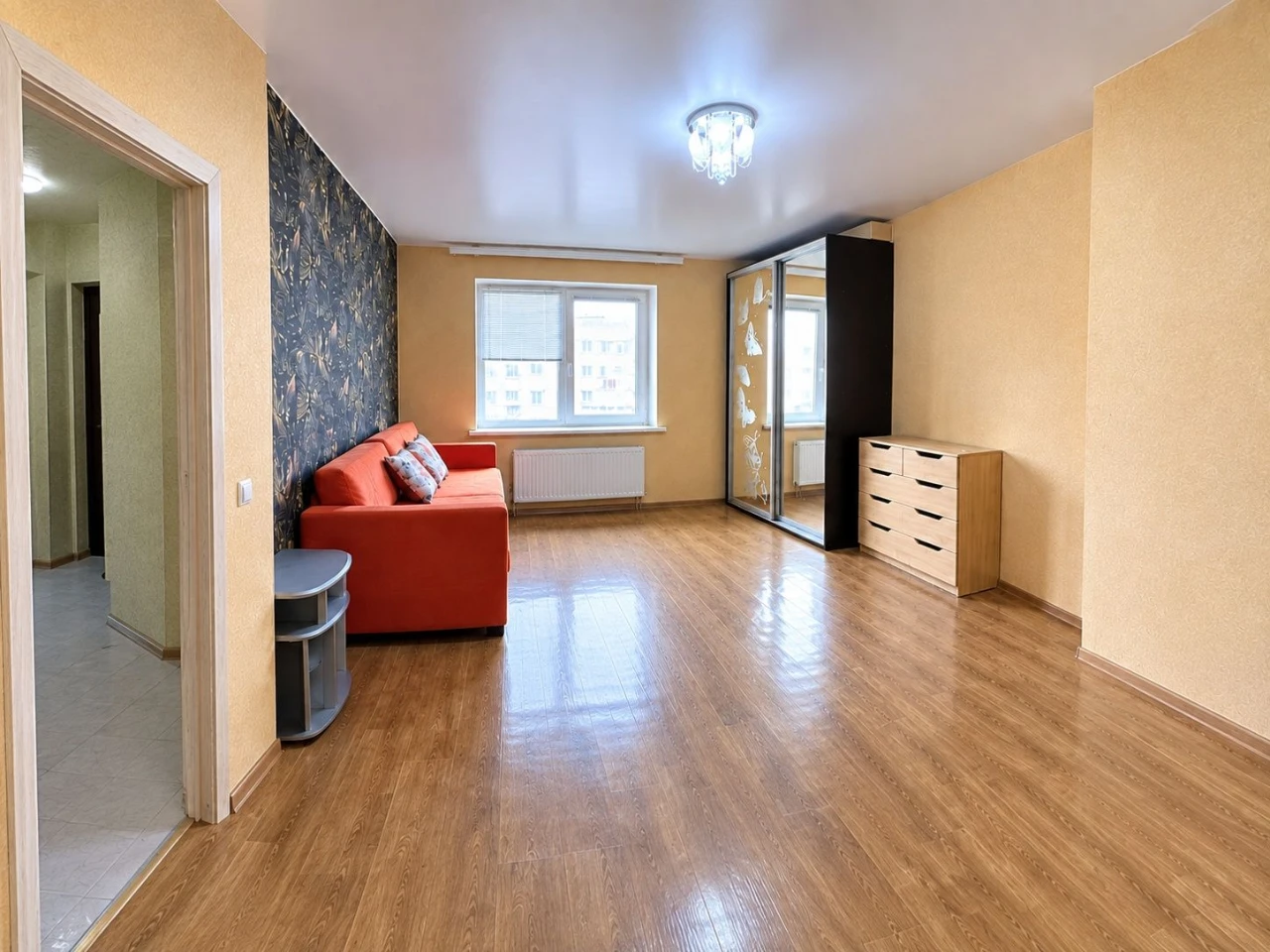 Selling a 1-room apartment with renovation in the Saltovsky residential complex (602 m/r, Me