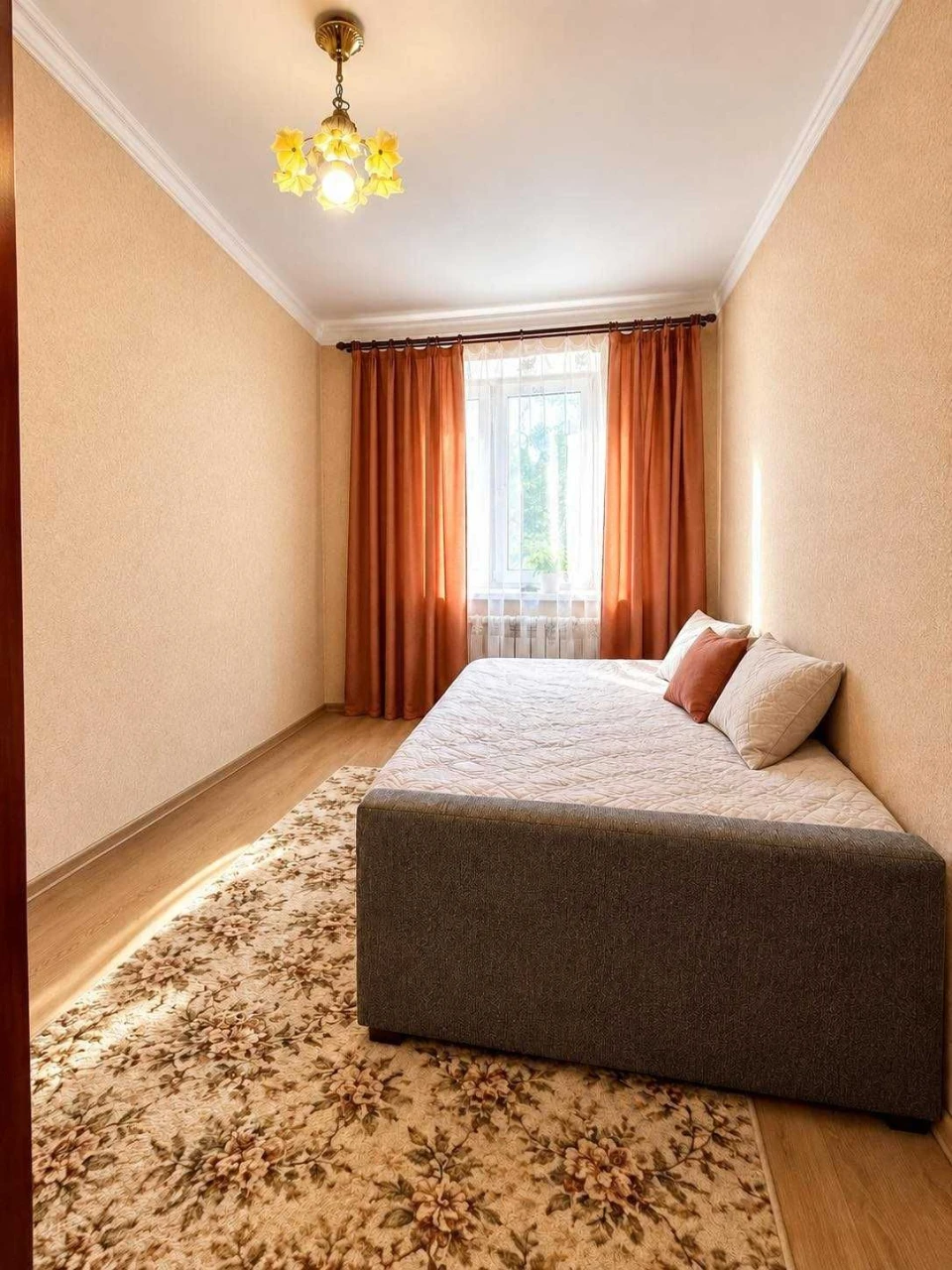Продам 2 кімнатну квартиру на вул. Троїцька
