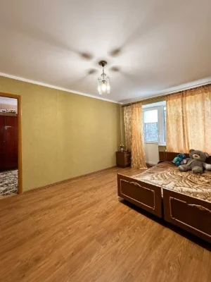 Продам 2 кімнатну квартиру на вул. Троїцька